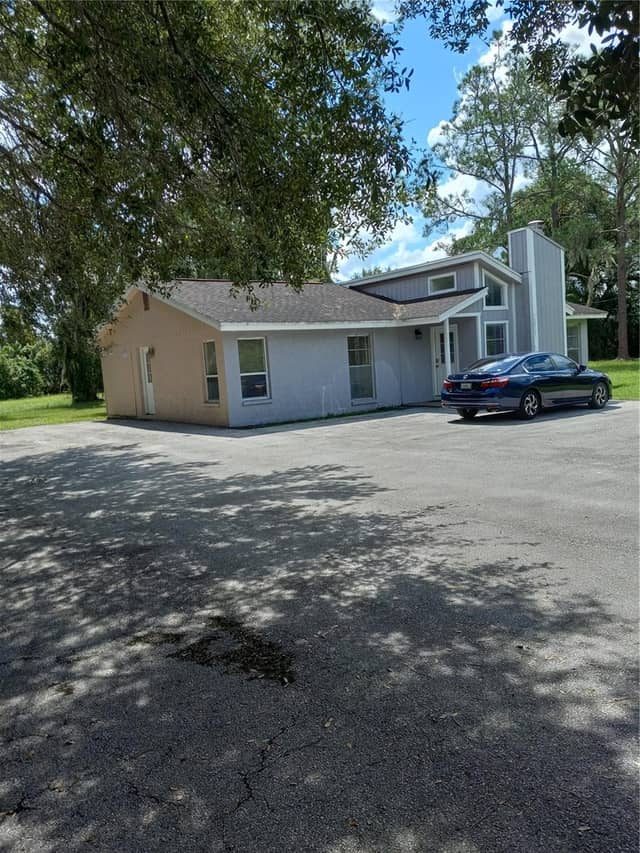 2902 W LUTZ LAKE FERN RD photo