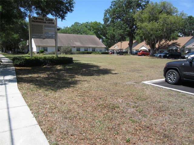 209 CRYSTAL GROVE BLVD photo