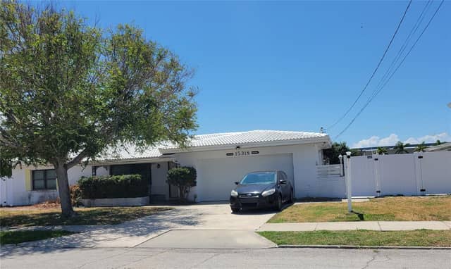 15318 HARBOR DR photo