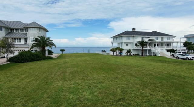 5141 WESTSHORE DR photo