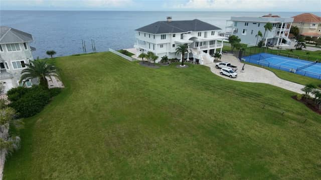 21 WESTSHORE DR photo