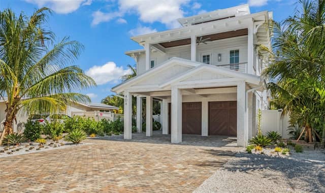 404 NORTH SHORE DR photo