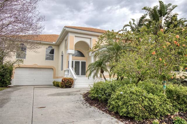 131 SANDS POINT DRIVE photo