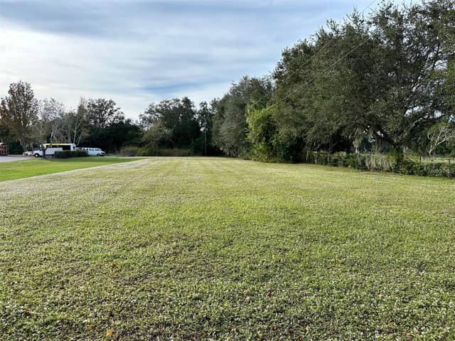 4215 36 AVE E photo