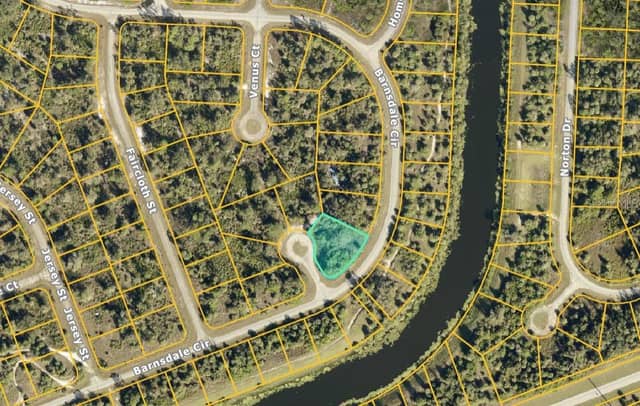Lot 26 DUTCH CT photo