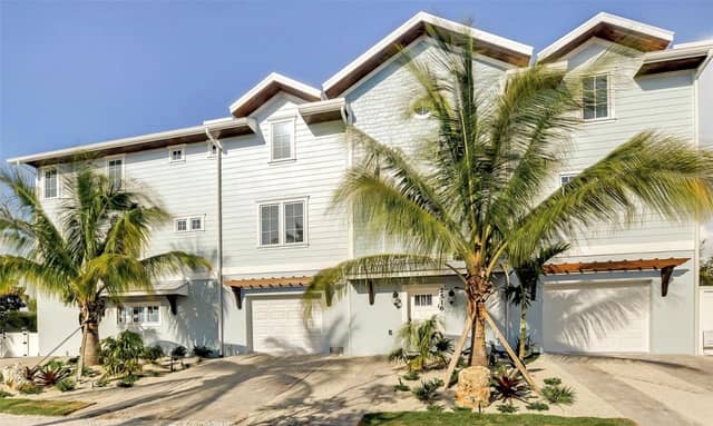 2516 AVENUE A photo