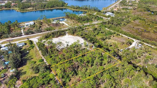 9051 CALOOSA DR photo