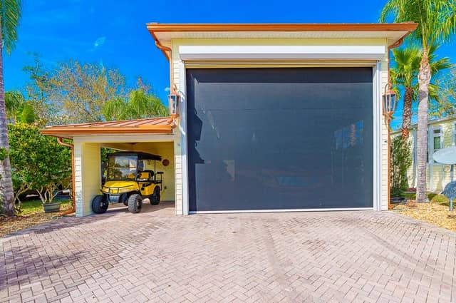 6841 AMANDA VISTA CIR photo