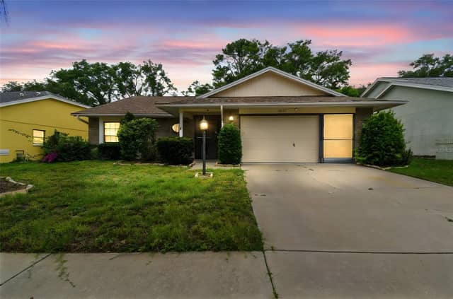 13127 TOPFLITE CT photo
