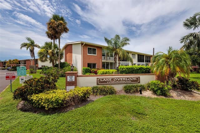 4580 OVERLOOK DR NE #190 photo
