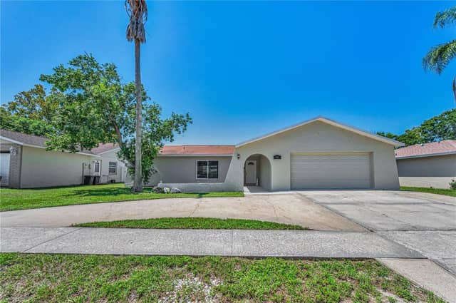 11121 PEPPERTREE LN photo