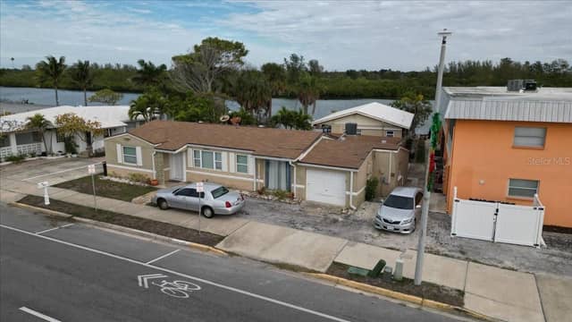 18207 GULF BLVD photo