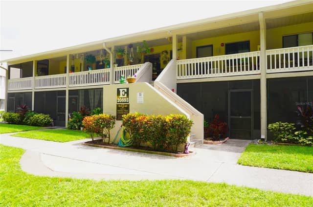 20893 HAULOVER CV #E8 photo