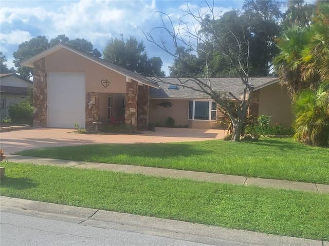 9613 LEEWARD AVE photo