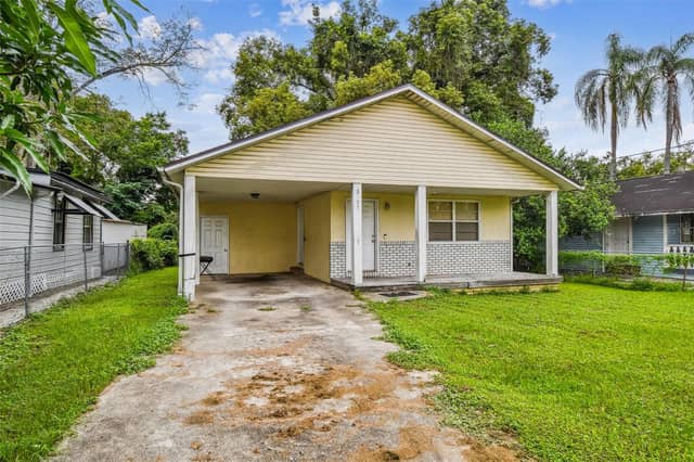 8205 N SEMMES ST photo