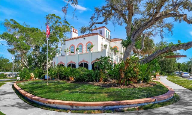2830 BAY SHORE CIR photo