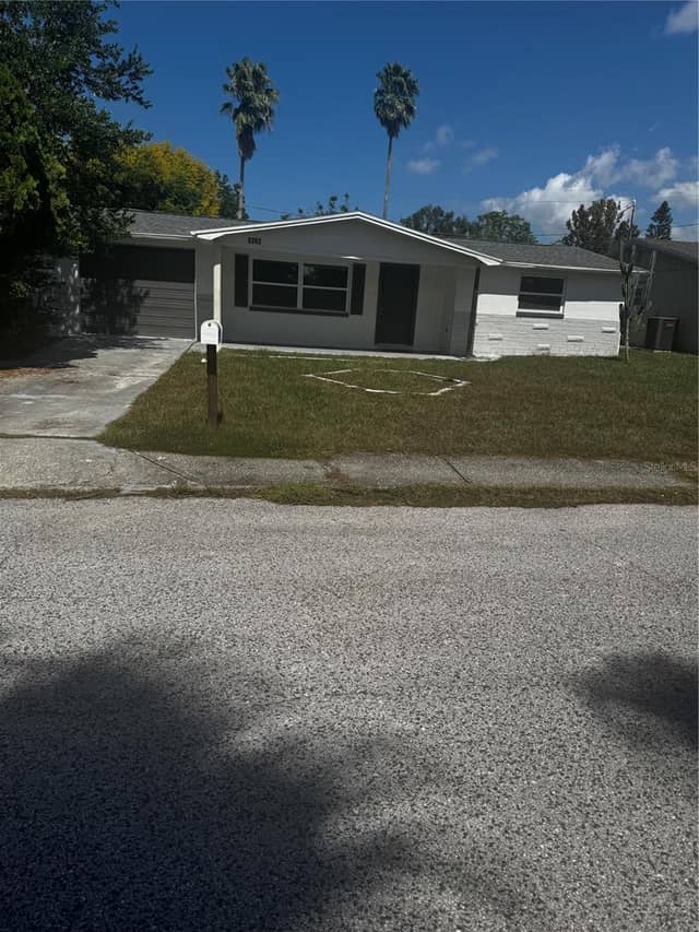 5253 DEVRIES DR photo