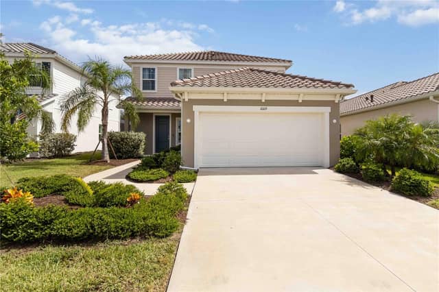 10109 CANAVERAL CIR photo