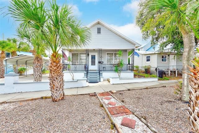632 CROSS ST photo