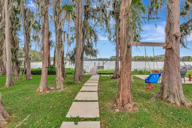 19207 CROOKED LN photo