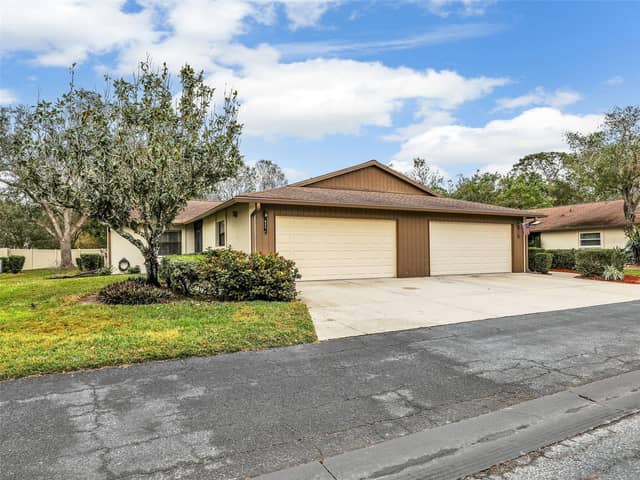 623 OAK HILL CIR #28 photo
