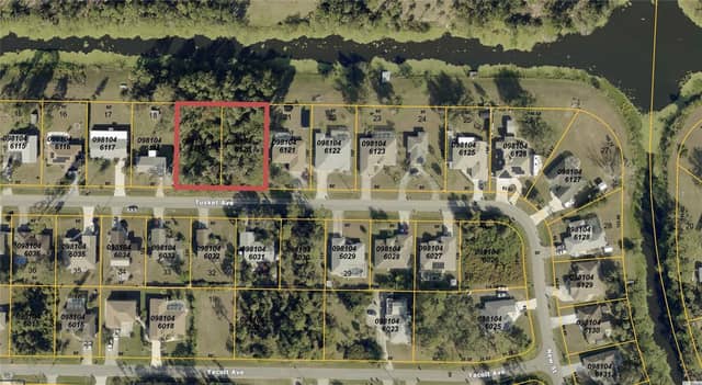 LOT 19 & LOT 20 TUSKET AVE photo