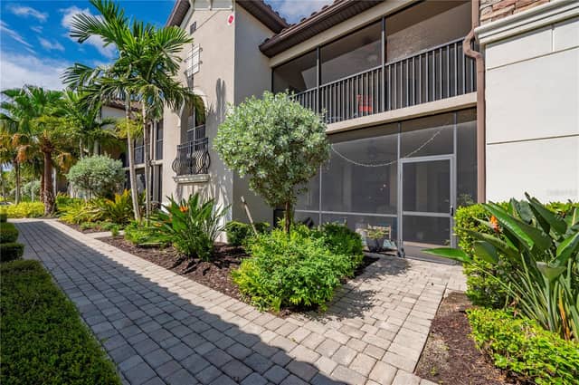 5517 PALMER CIR #106 photo