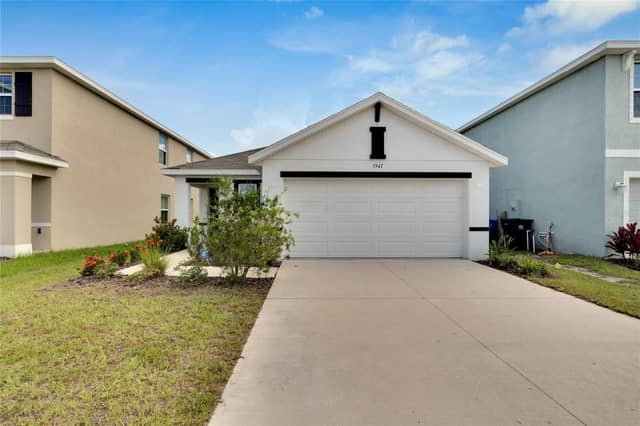 5547 LOGAN CAVE AVE photo