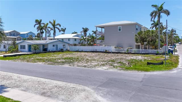 6406 HOLMES BLVD photo