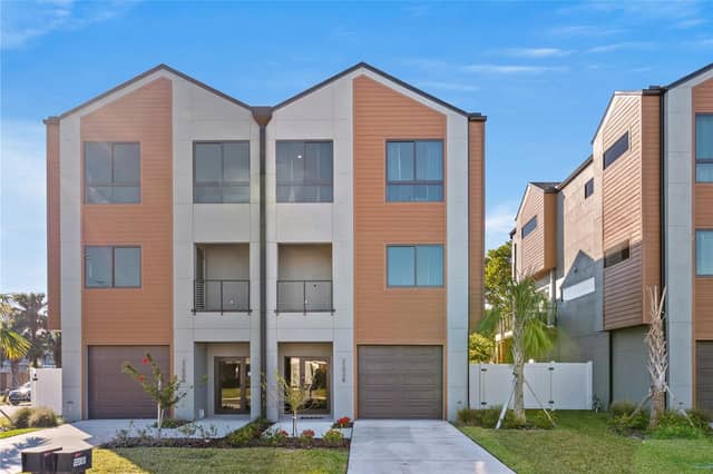 2200 BAY BLVD #B photo