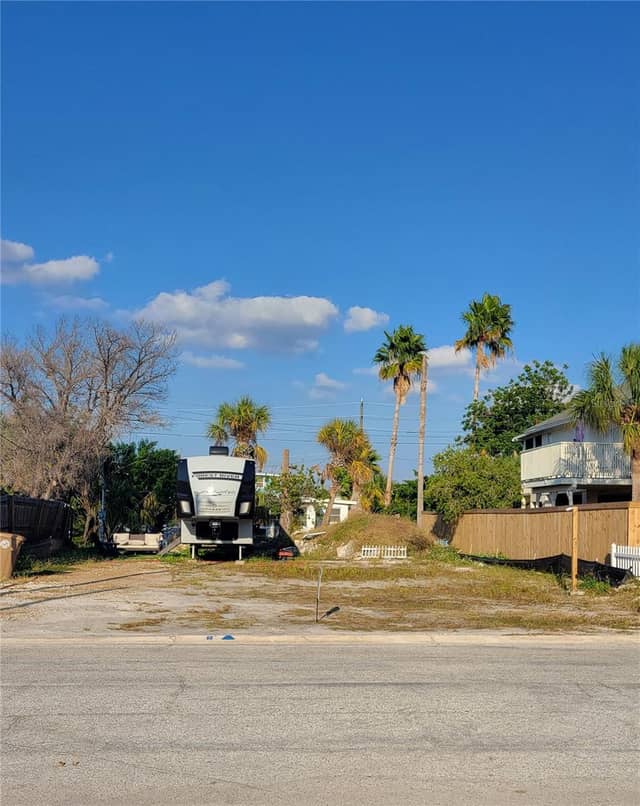 14049 PALM ST photo