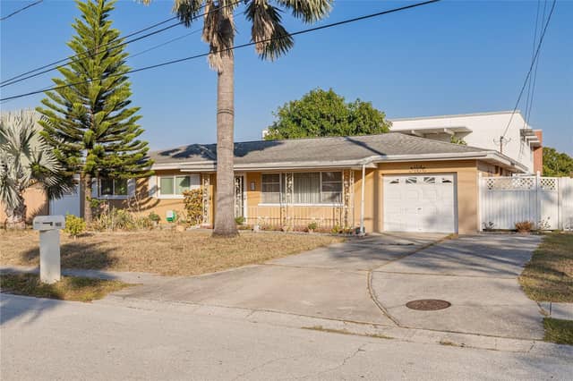 1715 S JEFFERSON AVE photo
