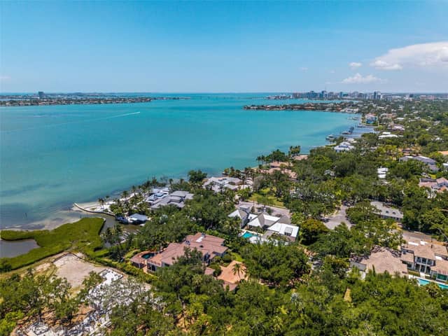 3000 SOUTHWEST DR photo