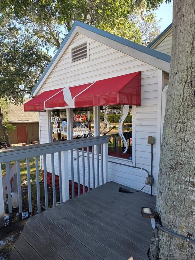 528 E TARPON AVE photo