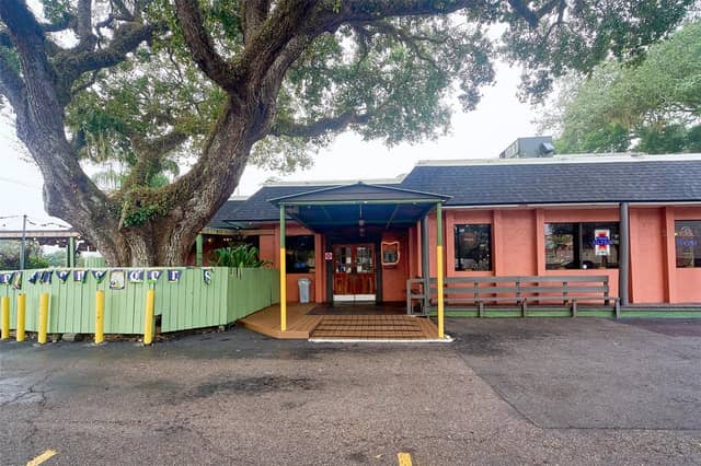 706 E BRANDON BLVD photo