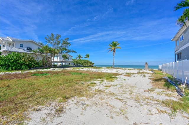 839 N SHORE DR photo