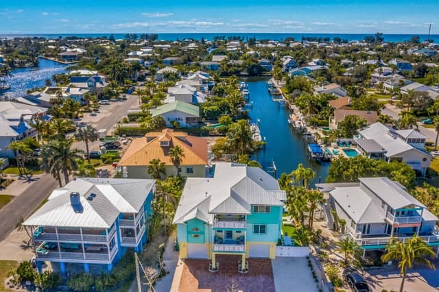 505 S BAY BLVD photo
