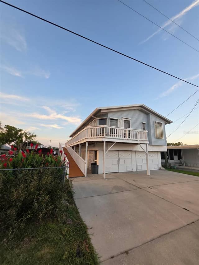 6814 GULL LN photo