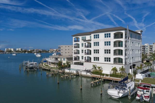 211 DOLPHIN PT #4 photo
