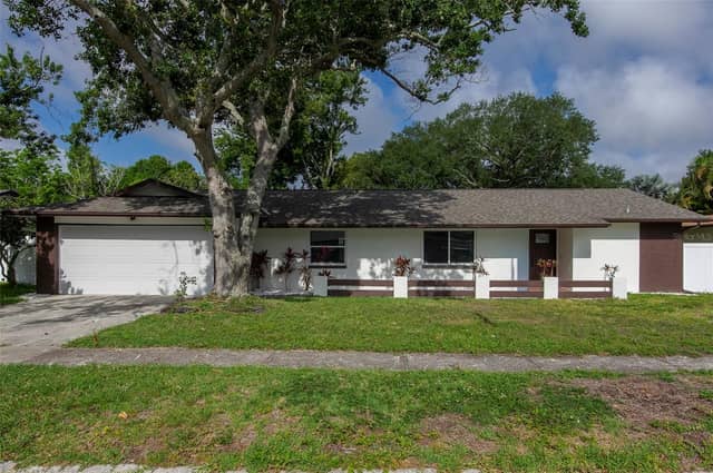 1689 MONTEREY DR photo