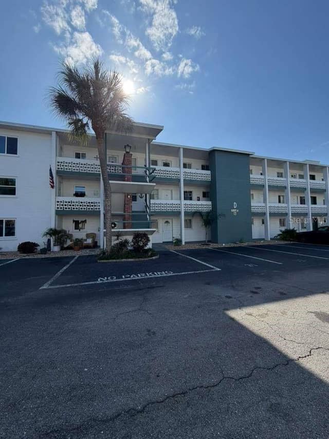 1832 SUNNY DR #D-32 photo