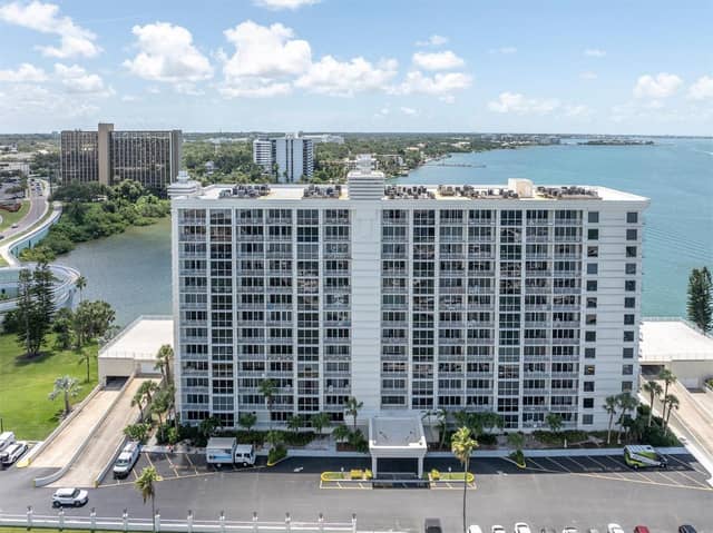 100 PIERCE ST #305 photo