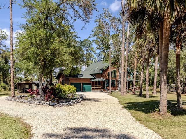 2450 FLAGAMI LN photo