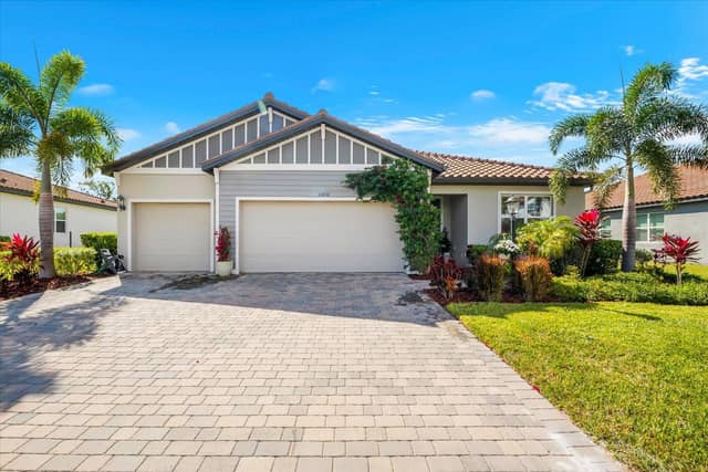 13832 GREEN HAMMOCK PL photo