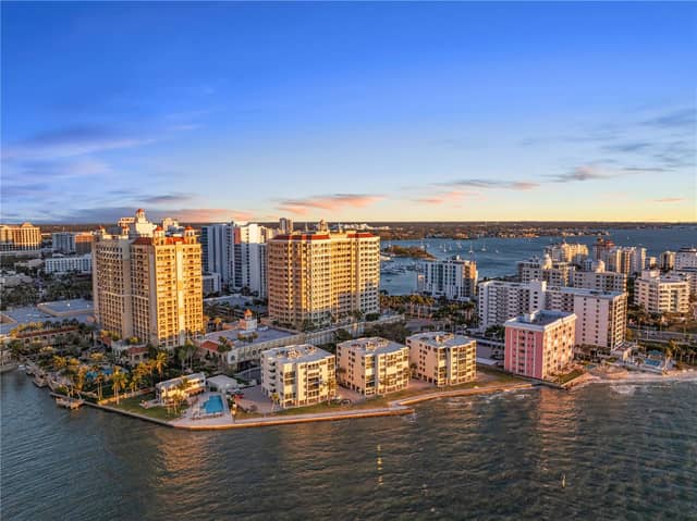 101 SUNSET DR #402 photo