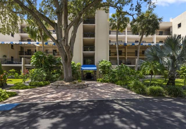 402 TARPON PT photo