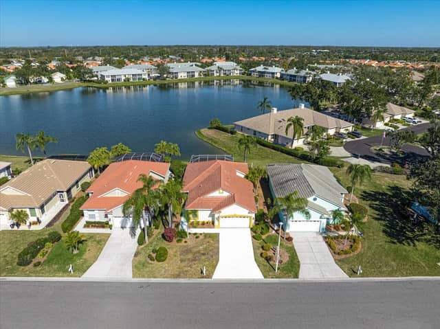 4031 CADDIE DR E photo