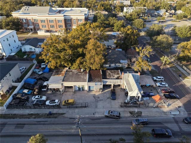 201 W COLUMBUS DR photo