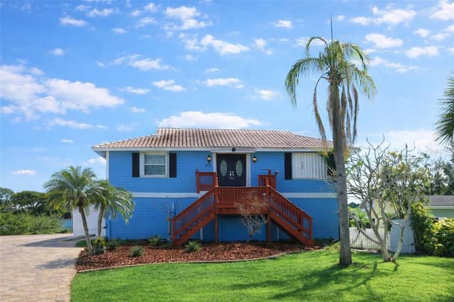 303 LAGOON DR photo