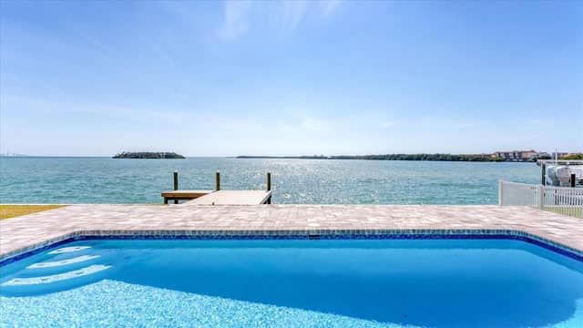 120 SANDS POINT DR photo